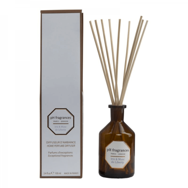 Diffusor natural, sustainable and biodegradable. Orris & Musk of Liberty is built around a mysterious accord of Orris & Jasmine that provide a narcotic power of seduction with its  Floral trail.   Warm up the atmosphere of your house with this beautiful home perfume diffuser during more than 2 months